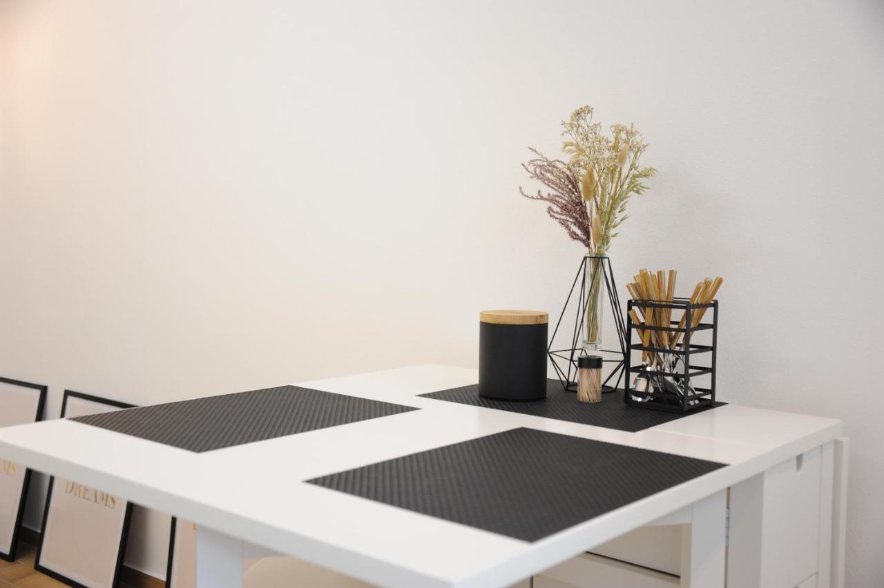 Studio-Apartment Kontaktloser Check-In Meckenbeuren Dış mekan fotoğraf